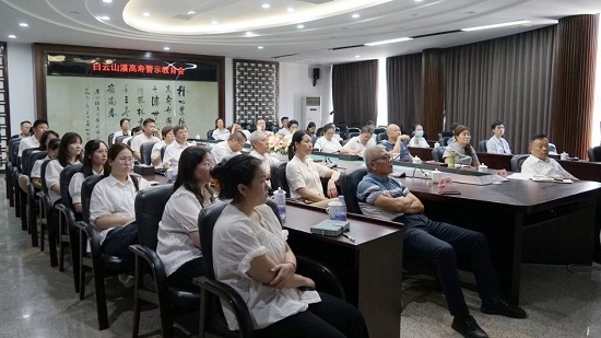 f4cfb683214a248128369a8f0dcb4a9b.jpg f4cfb683214a248128369a8f0dcb4a9b.jpg